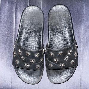 Reaction Kenneth Cole slides